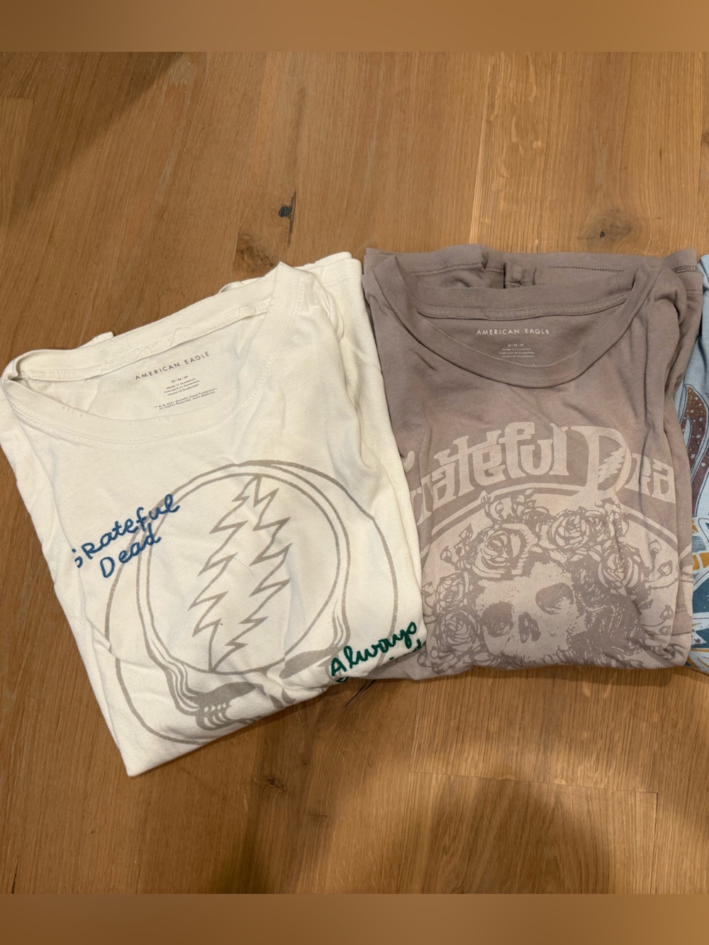 American Eagle Band Tees - Lot of 2 - side medium